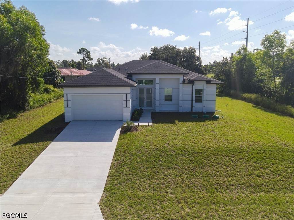 100 Denis Avenue - Photo 1