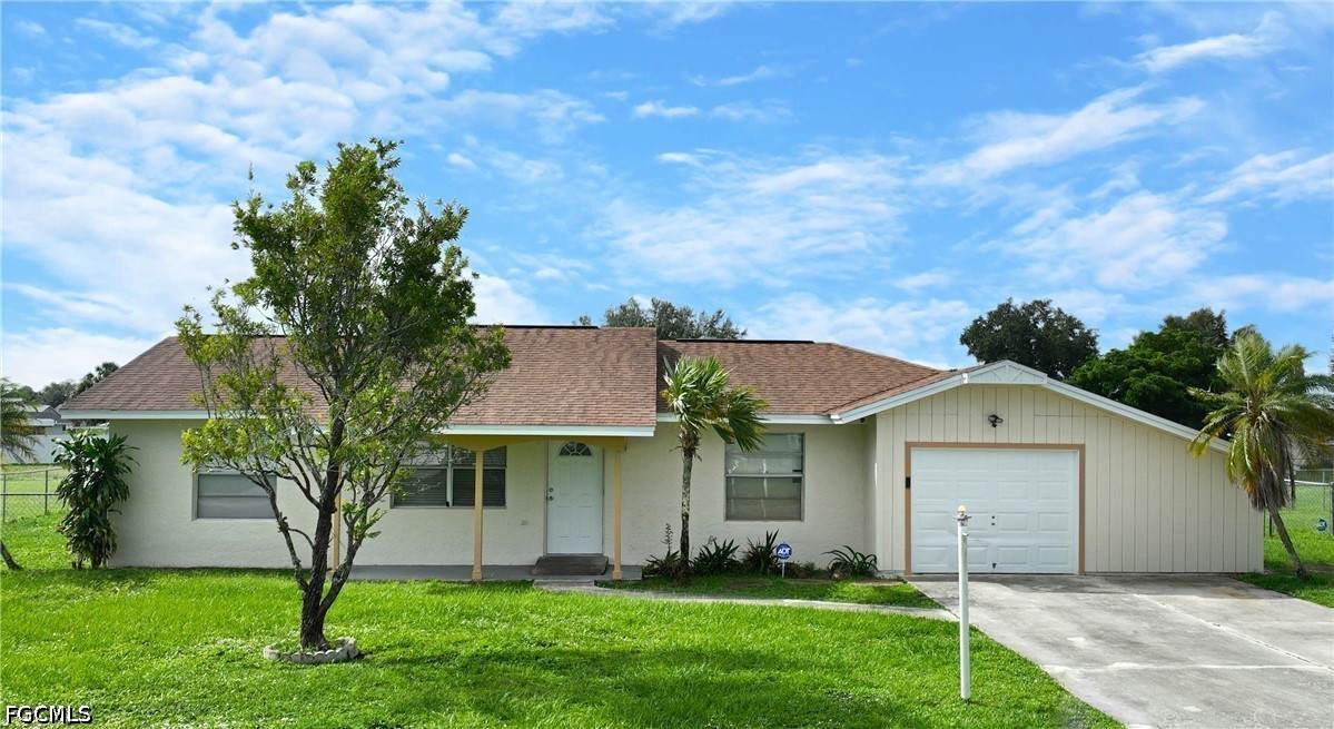 1414 Alwynne Drive - Photo 1