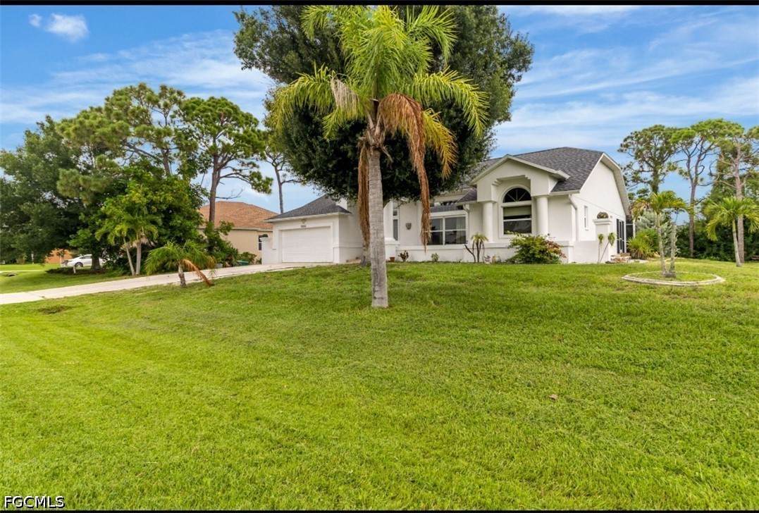 1040 Bay Harbor Drive - Photo 1
