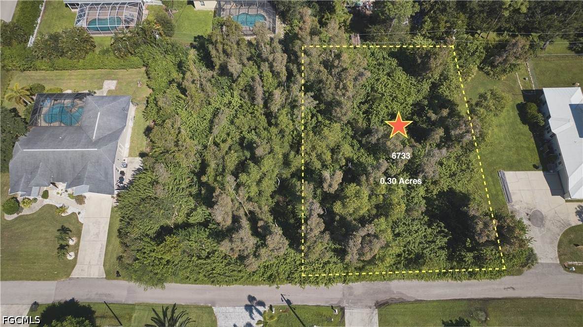 6733 Fairview Street - Photo 1