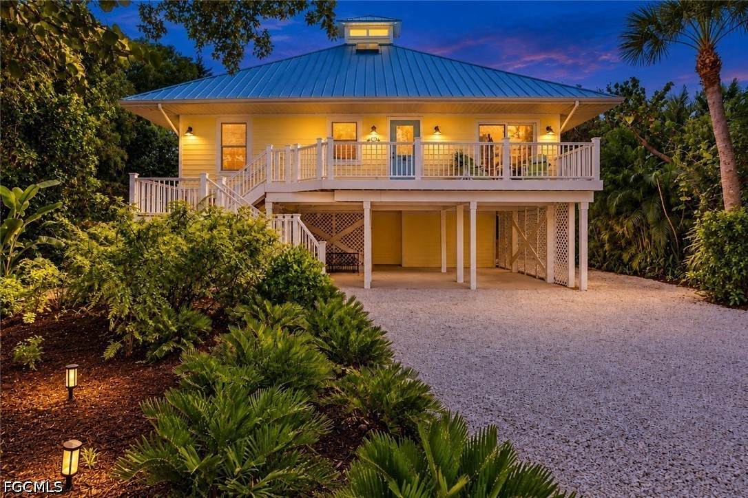 726 Cardium Street - Photo 1