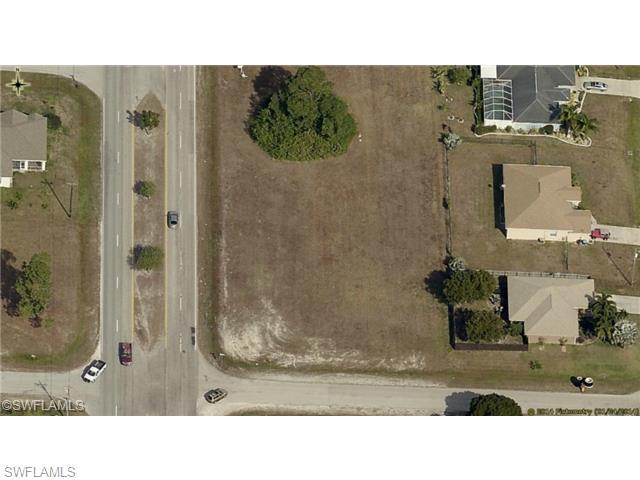 1407 Chiquita Blvd - Photo 1