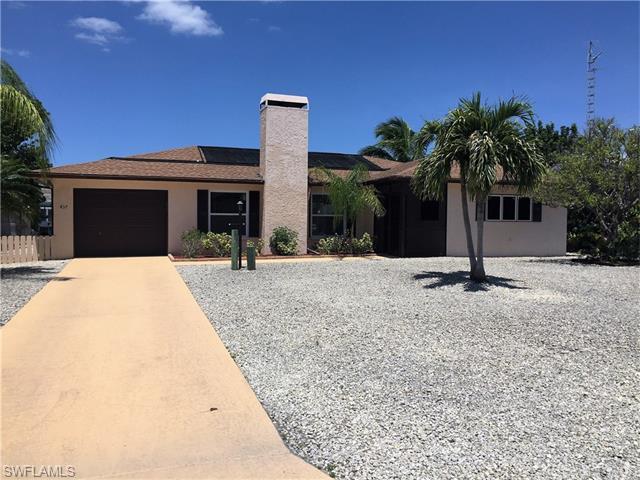 437 Washington Ct, Fort Myers Beach, FL 33931 (MLS #216028114) :: The New Home Spot, Inc.