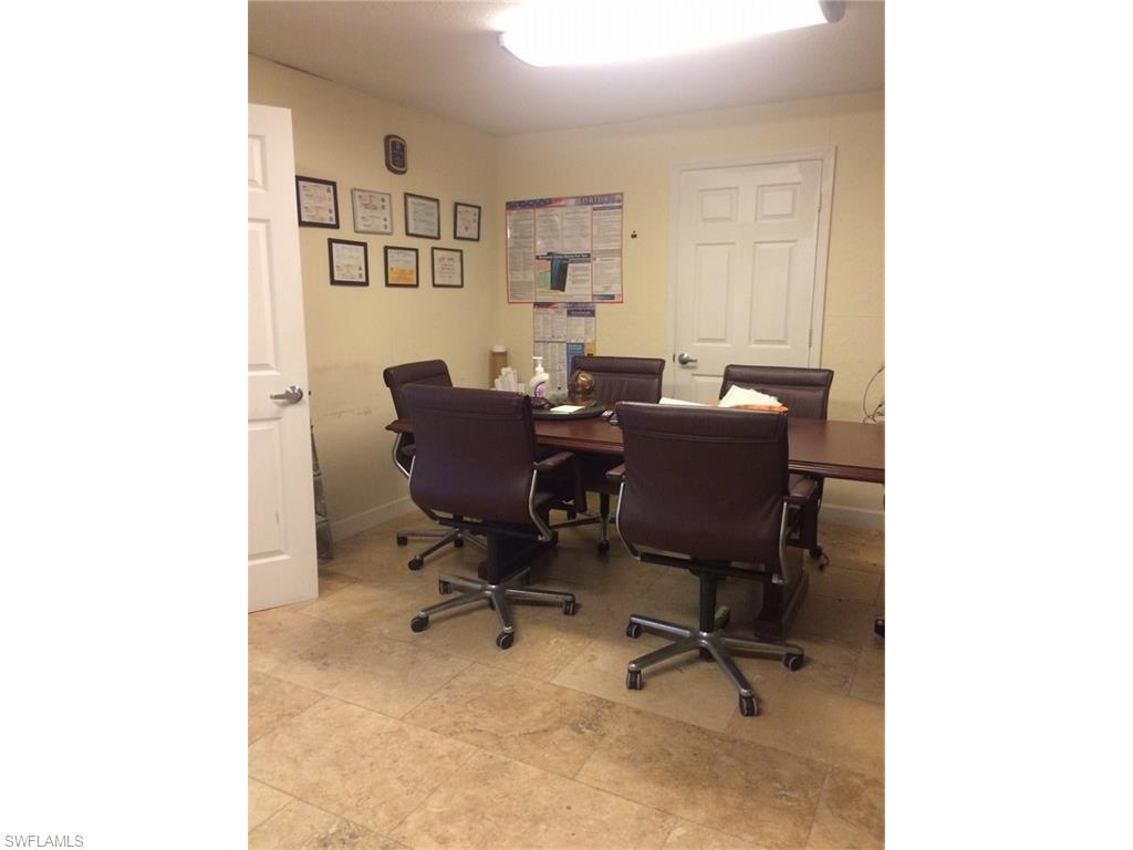 2241 Cleveland Ave, Fort Myers, FL 33901 (#216037725) :: Homes and Land Brokers, Inc