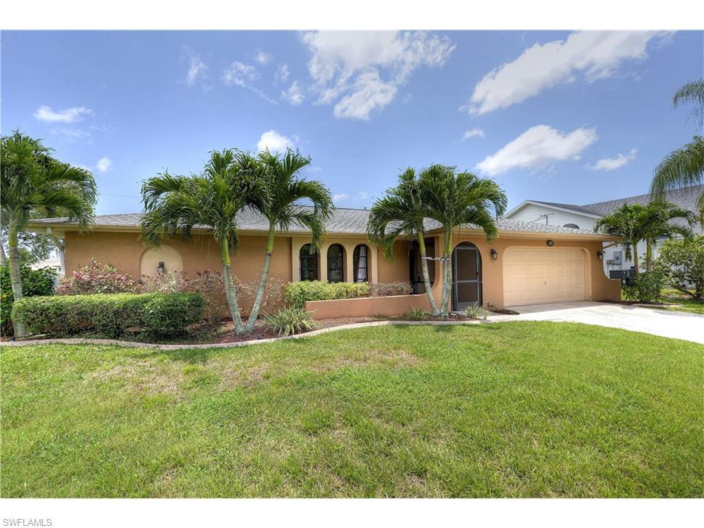 1222 SW 36th St, Cape Coral, FL 33914 (#216040069) :: Homes and Land Brokers, Inc