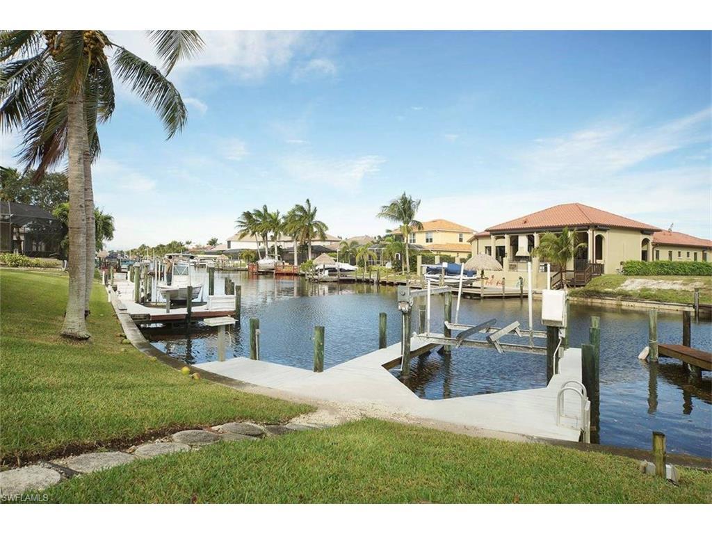 2219 Sagramore Pl, Cape Coral, FL 33914 (#216056381) :: Homes and Land Brokers, Inc