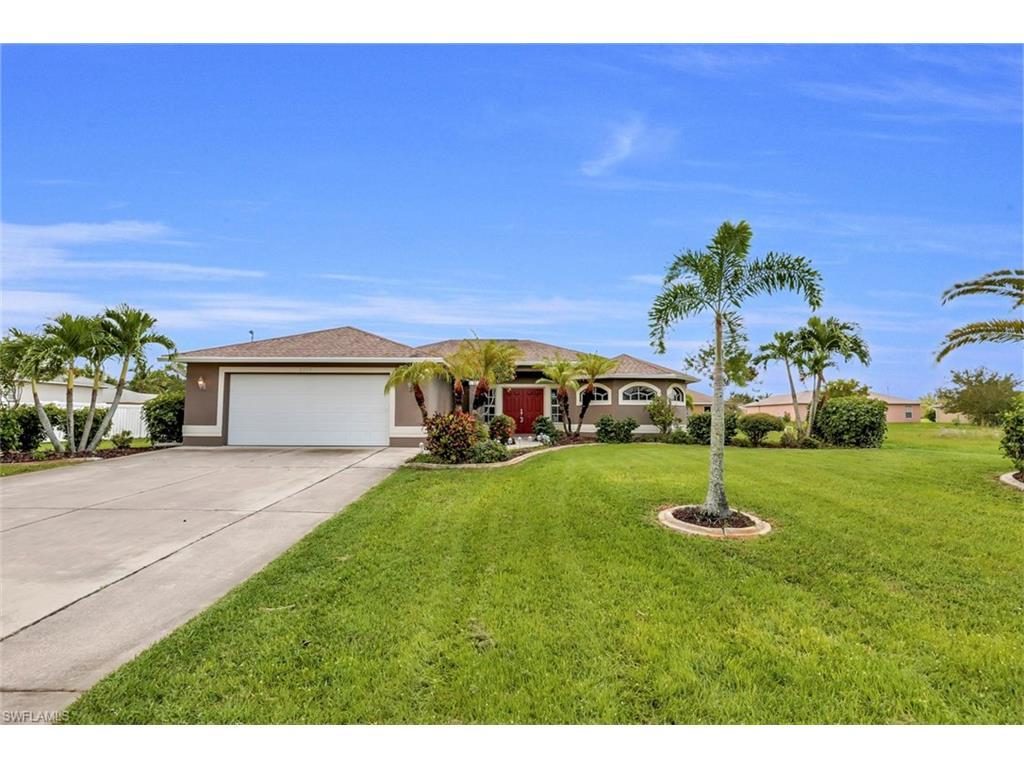 2319 SW 19th Pl, Cape Coral, FL 33991 (MLS #216056771) :: The New Home Spot, Inc.