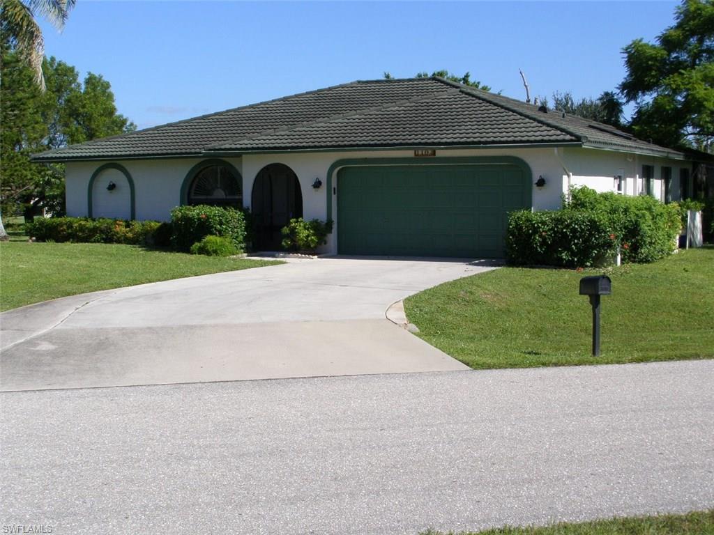 1103 SE 6th St, Cape Coral, FL 33990 (MLS #216063395) :: The New Home Spot, Inc.