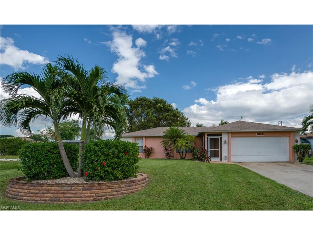 2207 SW 14th Pl, Cape Coral, FL 33991 (MLS #216064390) :: The New Home Spot, Inc.