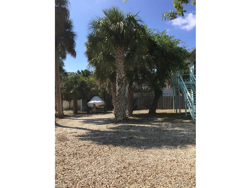 139 Madison Ct - Photo 1