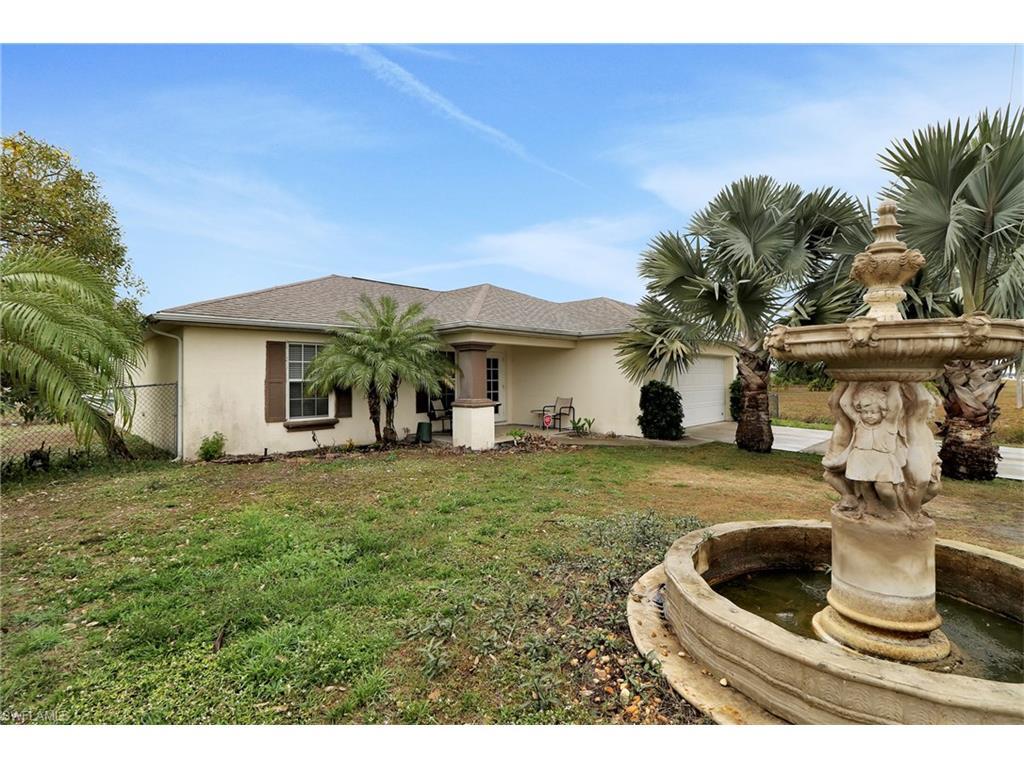 1912 Sunshine Blvd - Photo 1