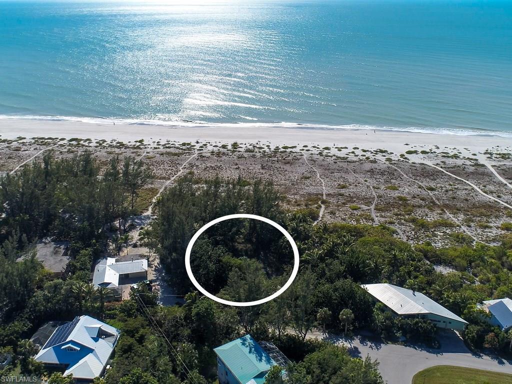 4767 Tradewinds Dr - Photo 1