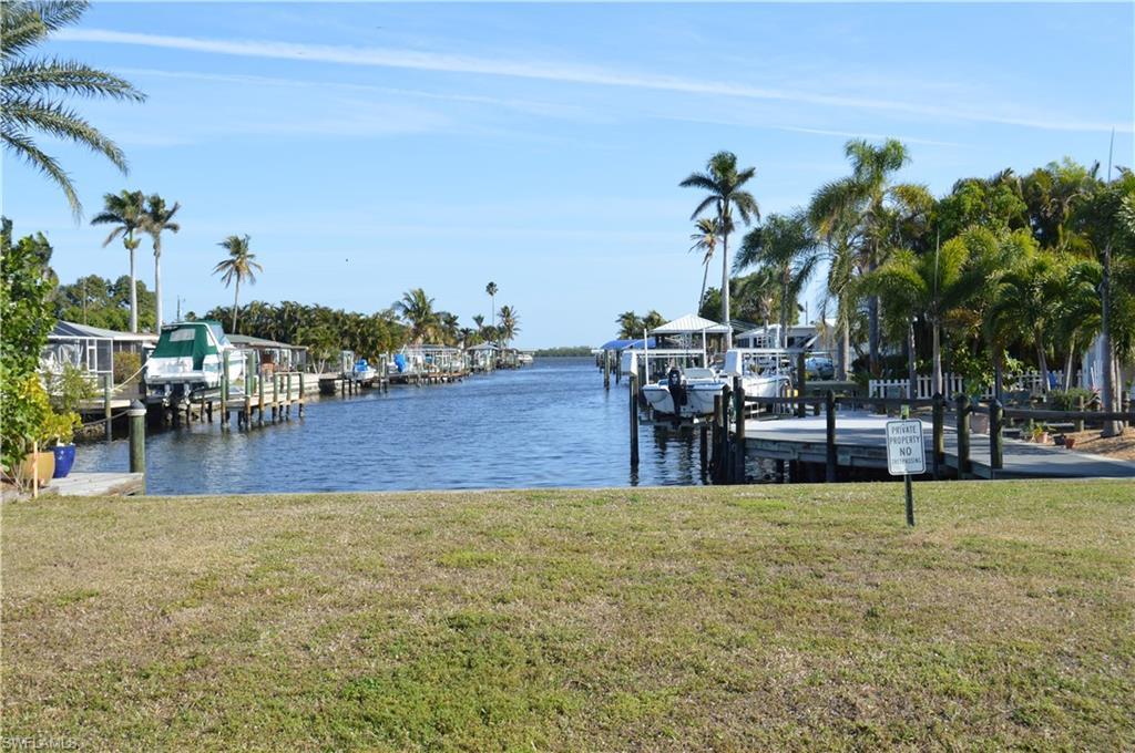 11742 Island Ave - Photo 1