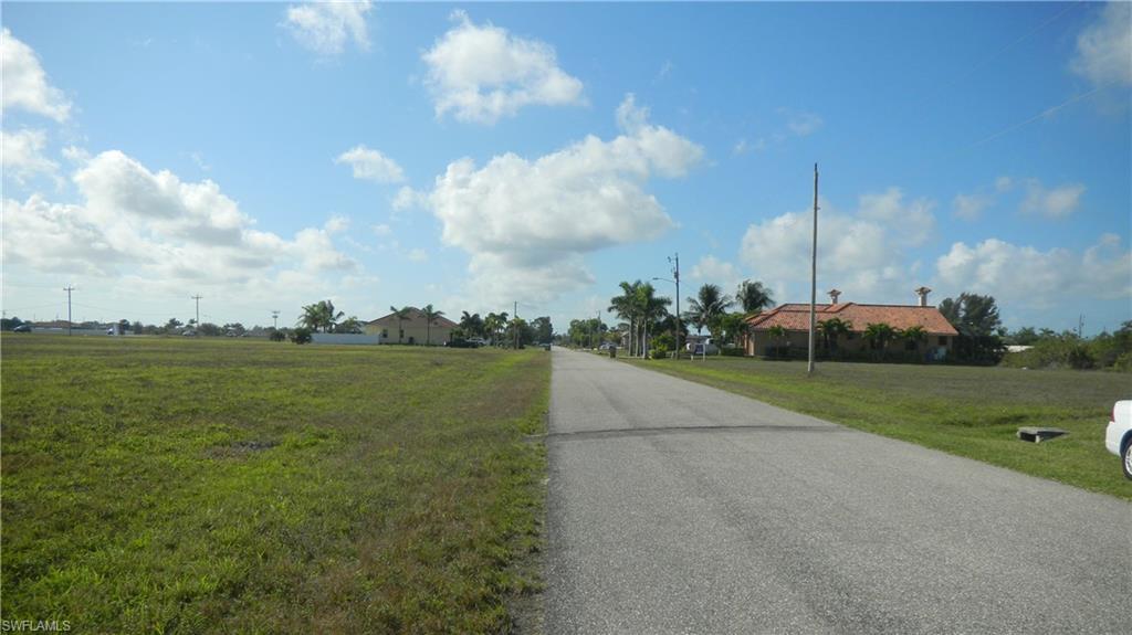 523 32nd Pl - Photo 1