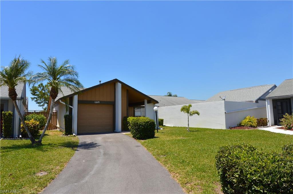 9721 Maplecrest Cir - Photo 1