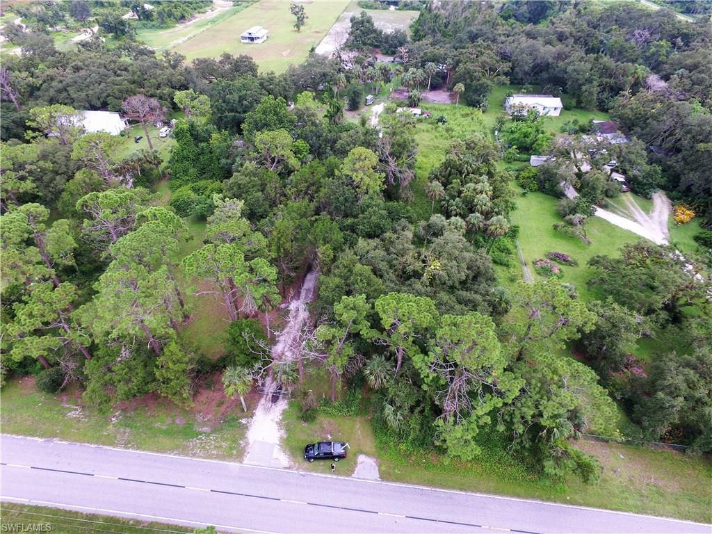 21910 River Rd - Photo 1