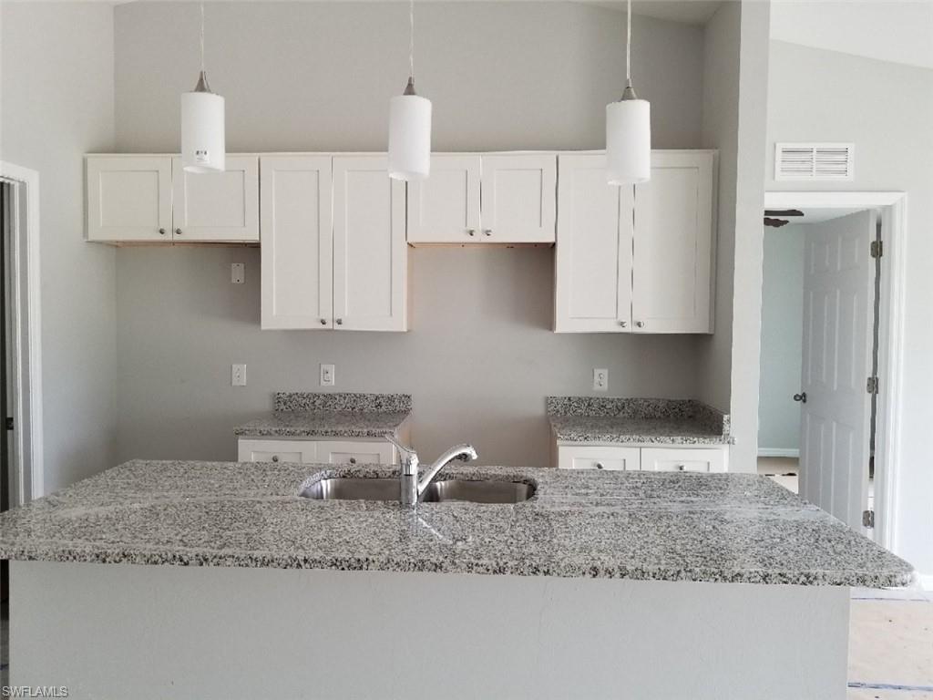 2036 6th St - Photo 1