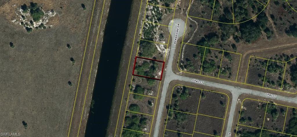 824 Berkshire Dr - Photo 1