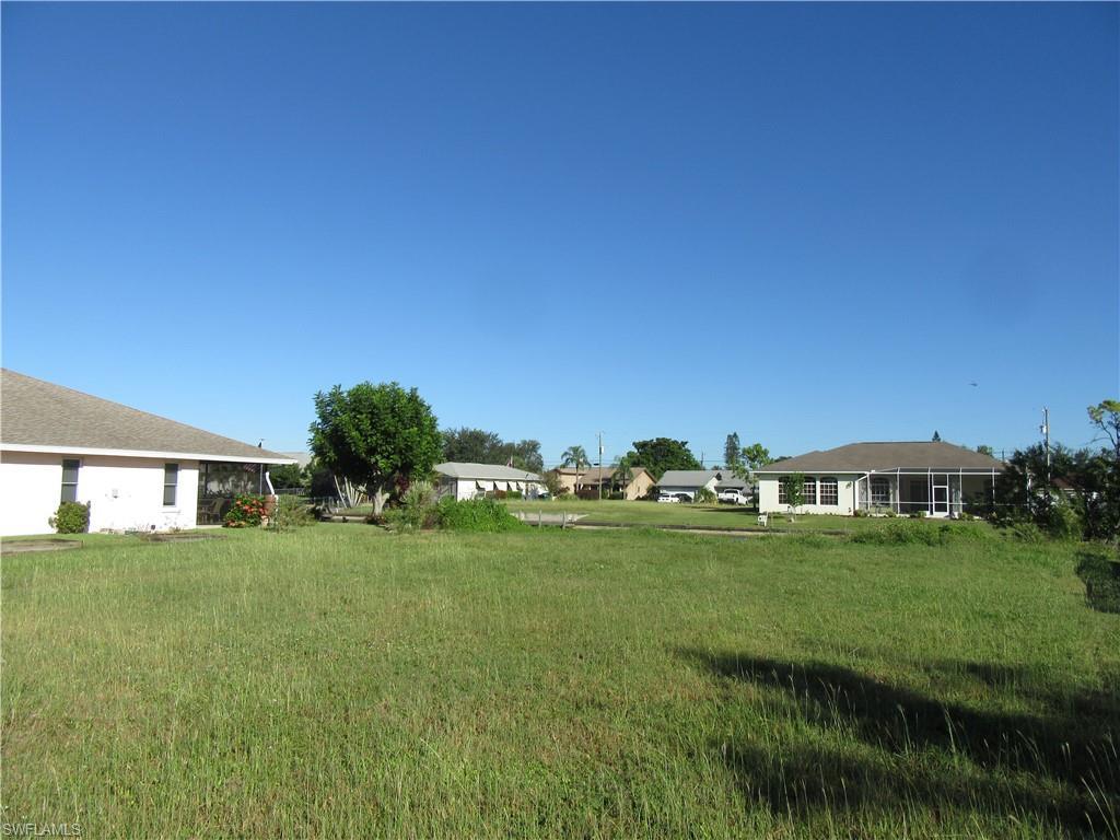 625 7th Ter - Photo 1