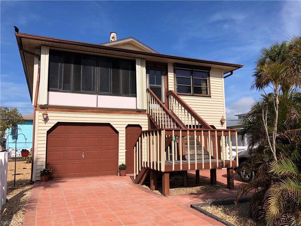 101 Hibiscus Dr - Photo 1