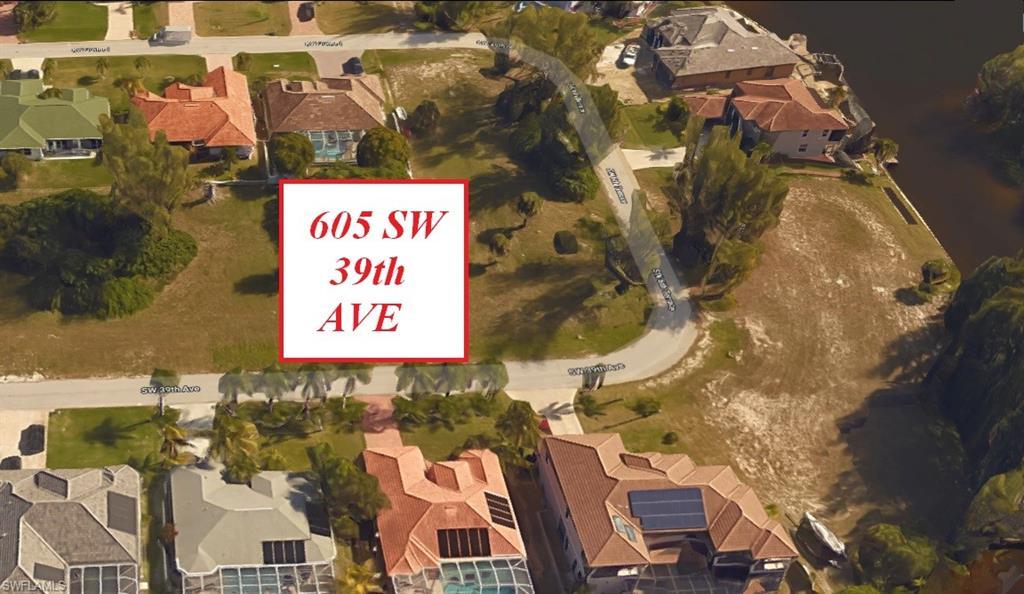 605 39th Ave - Photo 1