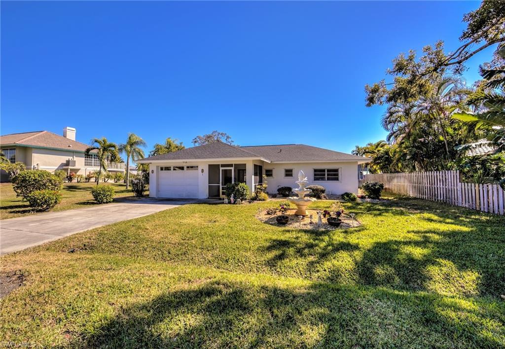 370 Madison Ct - Photo 1