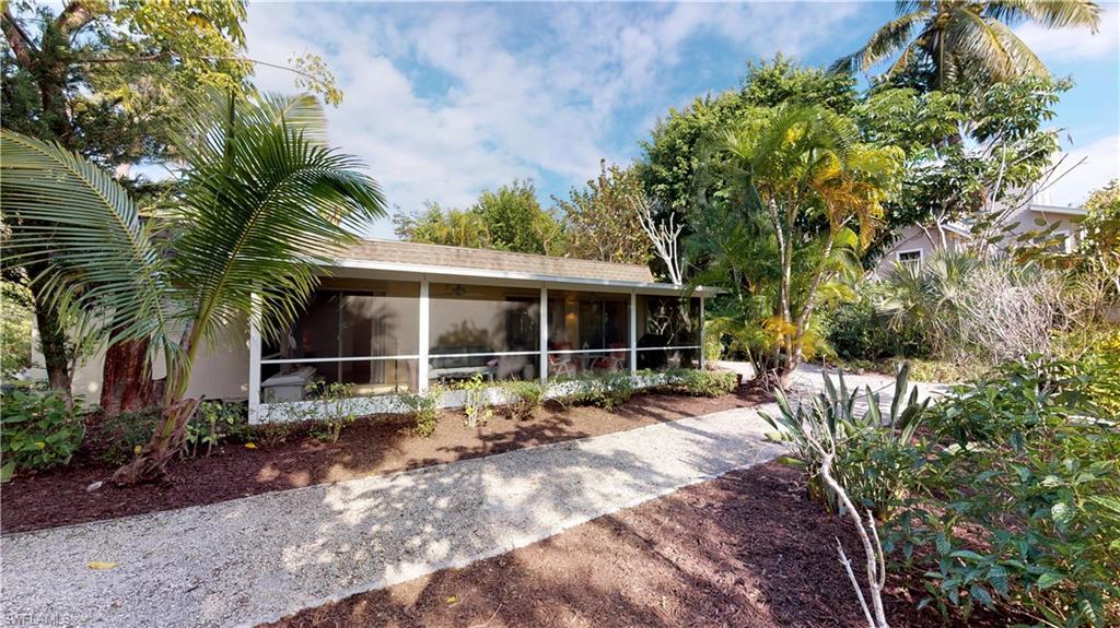5745 Pine Tree Dr - Photo 1