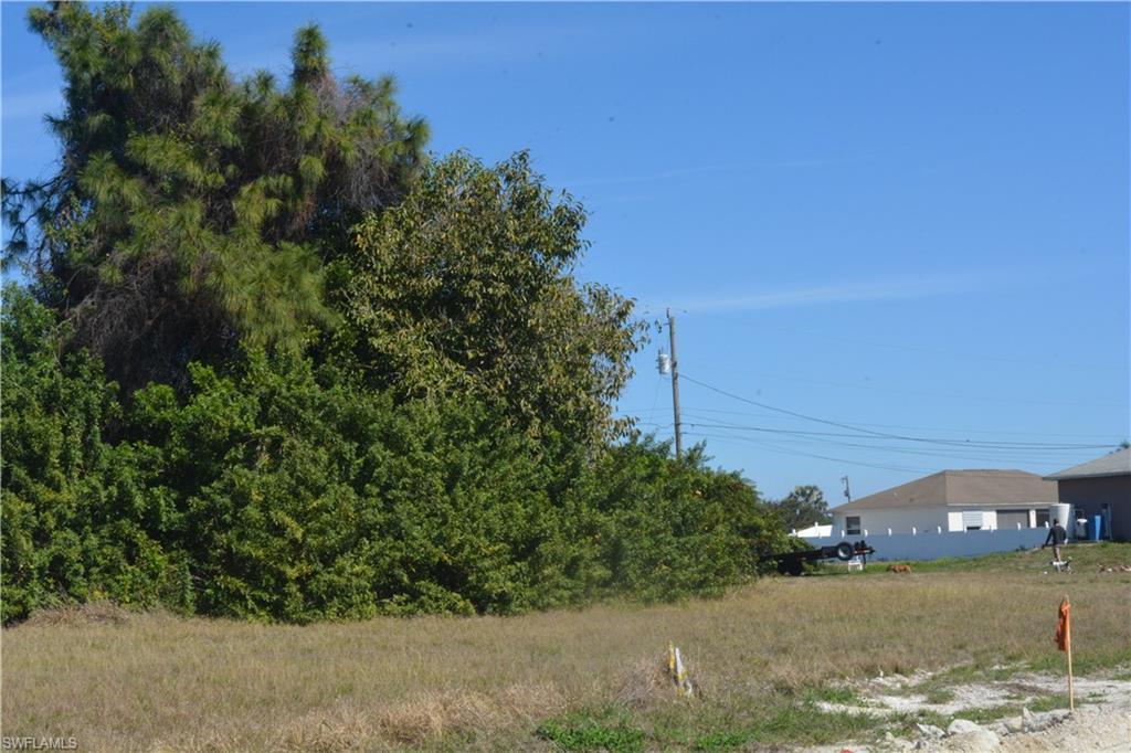 335 7th Ter - Photo 1