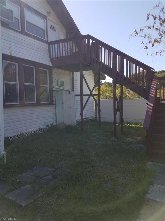 3870 Belmont St - Photo 1