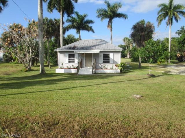 1069 River Rd - Photo 1