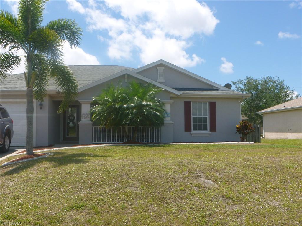 484 4th Pl - Photo 1