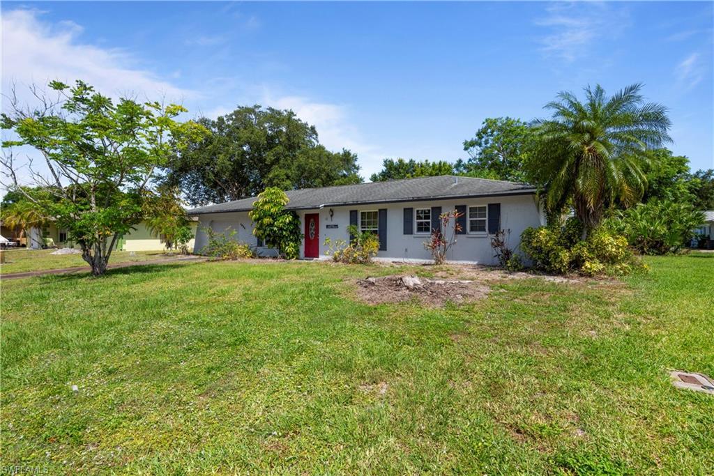 1390 White Cedar Ln - Photo 1