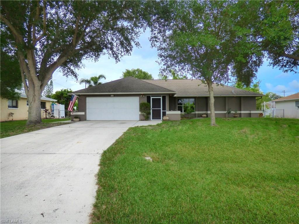 717 10th Ave - Photo 1