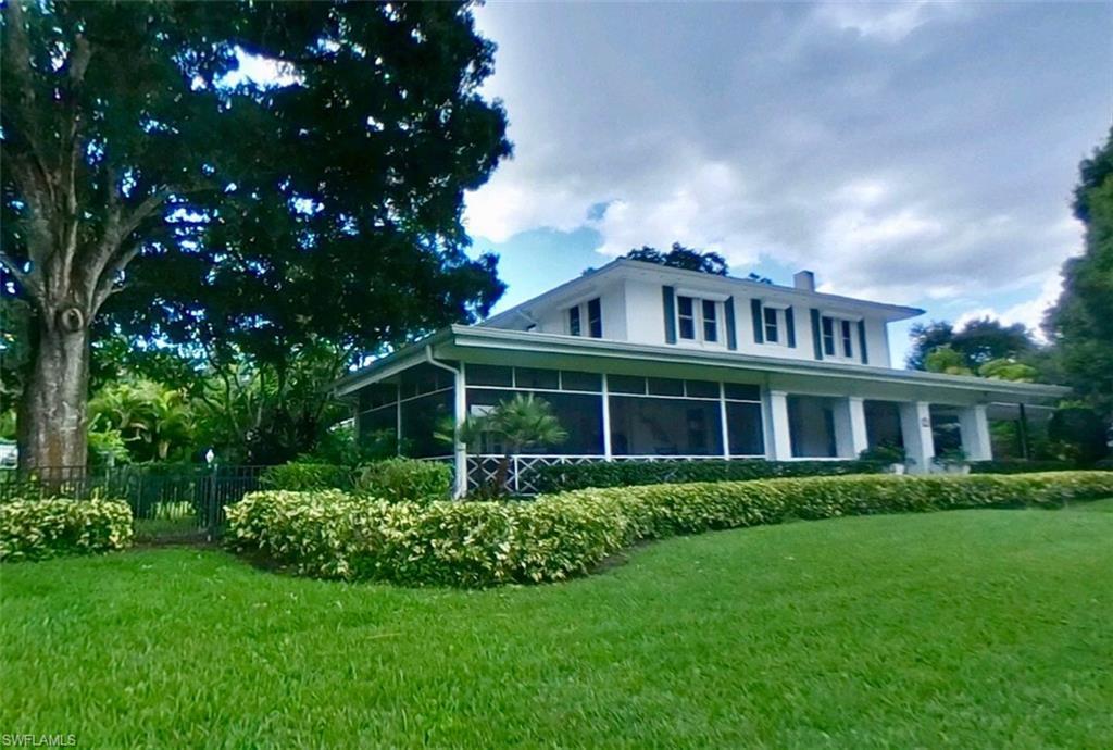 1334 Gasparilla Dr - Photo 1