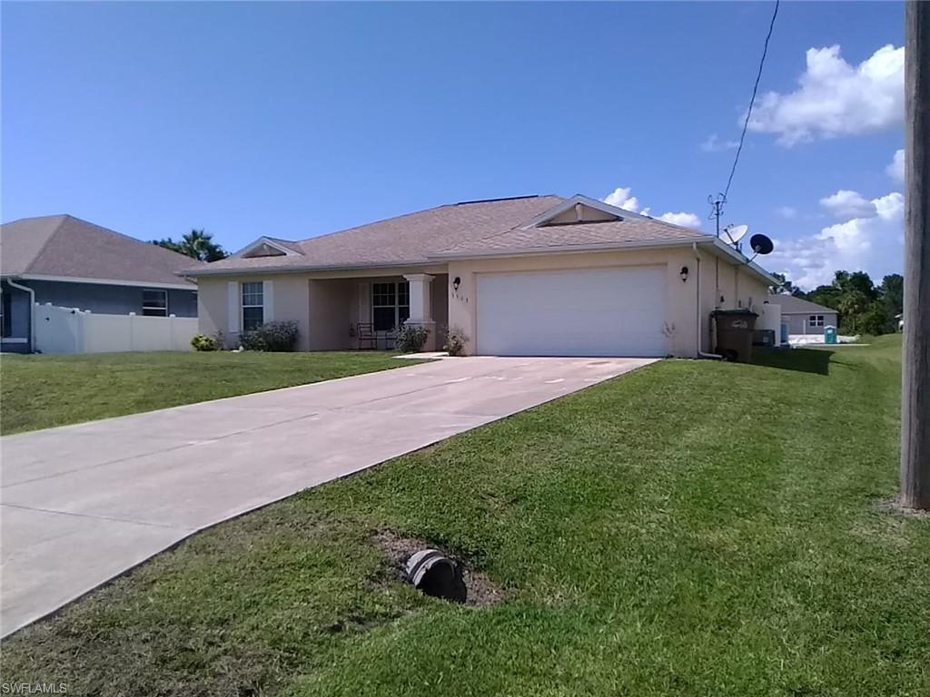 1513 35th St - Photo 1