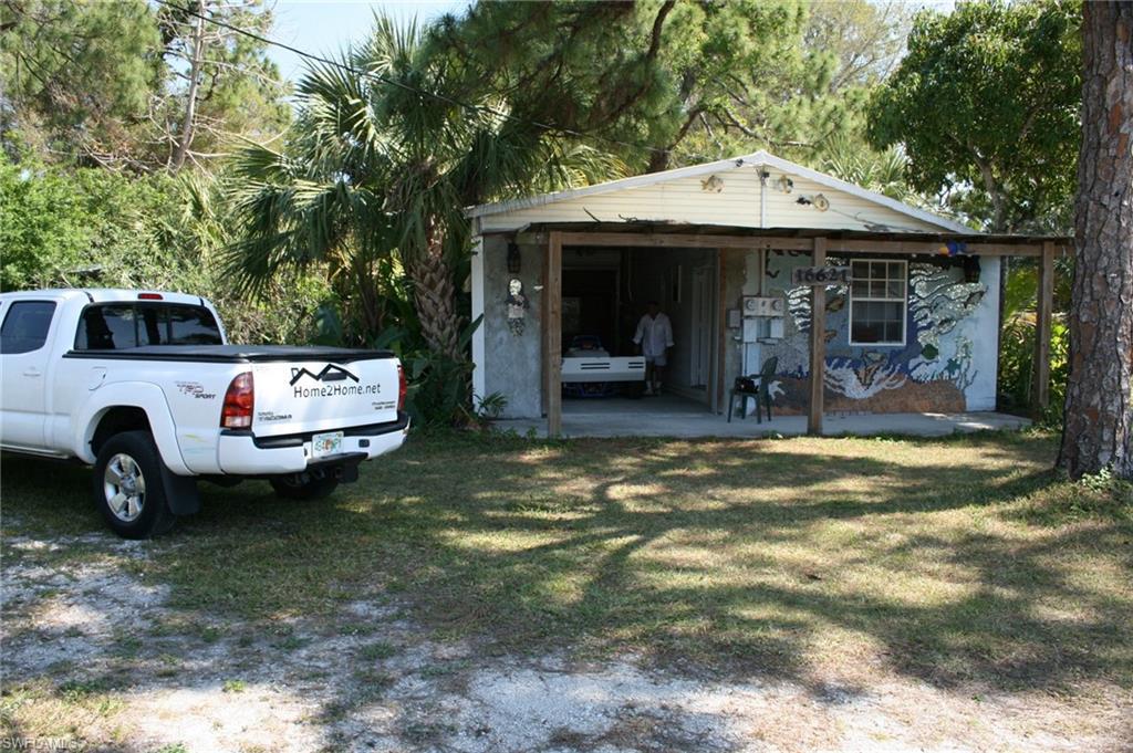 16621 Mcgregor Blvd - Photo 1