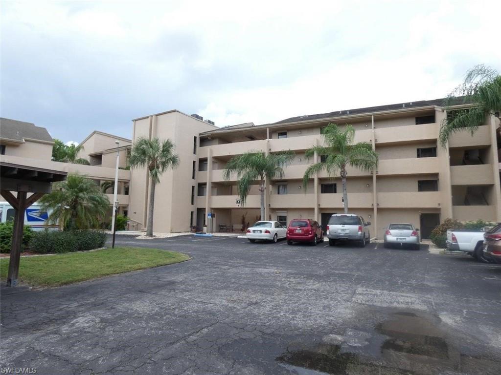 2067 Lakeview Blvd - Photo 1