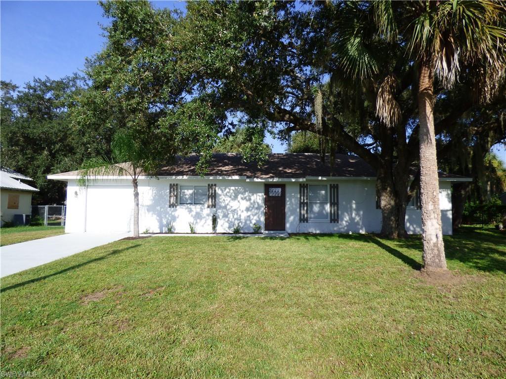 4020 Sunflower Cir - Photo 1
