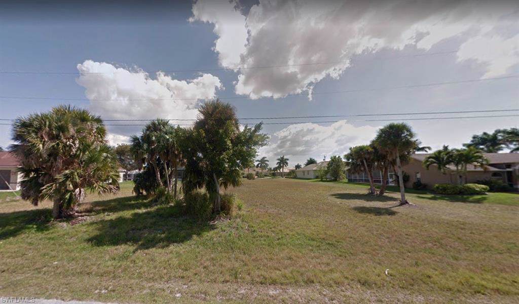 2402 54th Ln - Photo 1