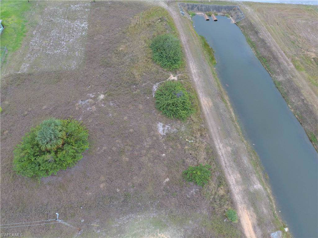 800 Curtis Ave - Photo 1
