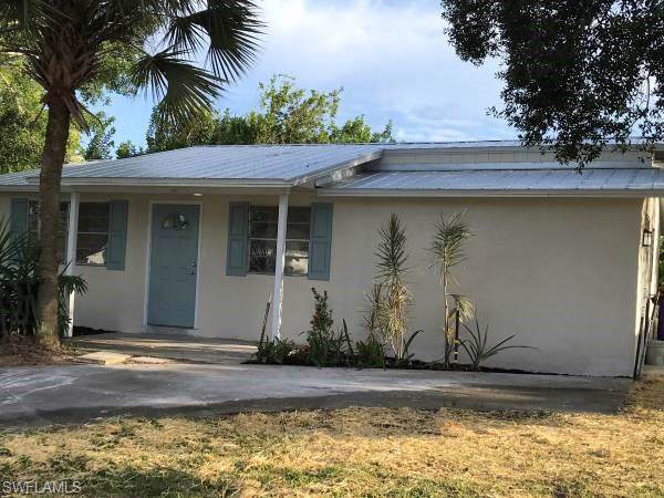 1125 Gifford Ave - Photo 1
