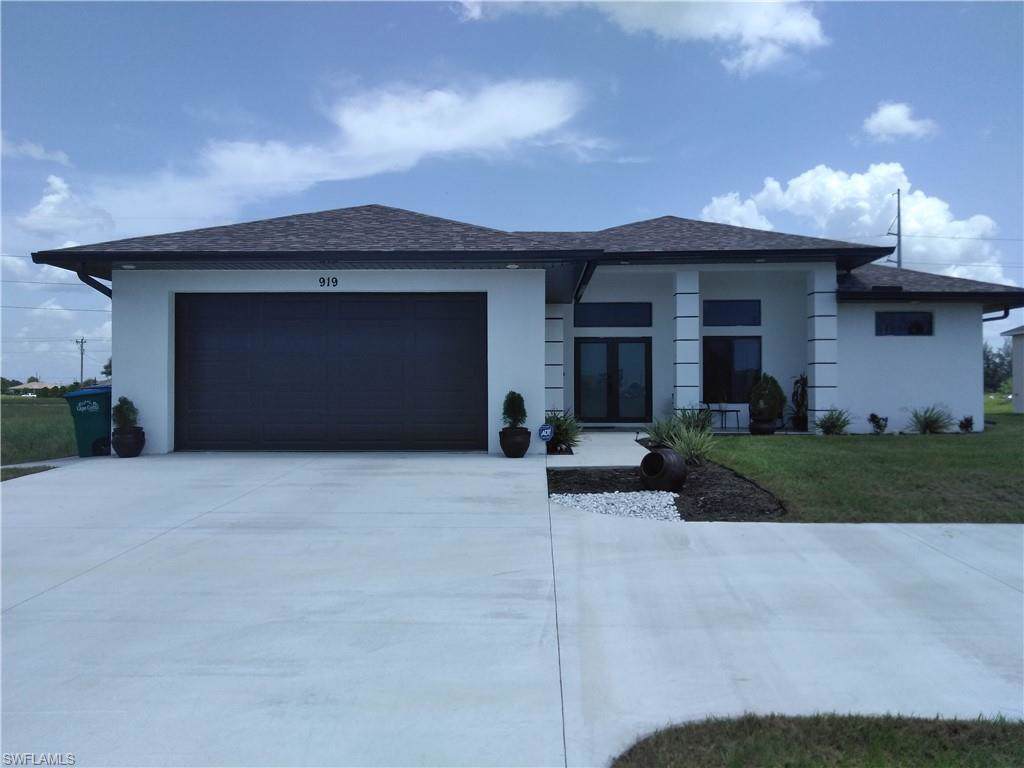 919 Juanita Pl - Photo 1