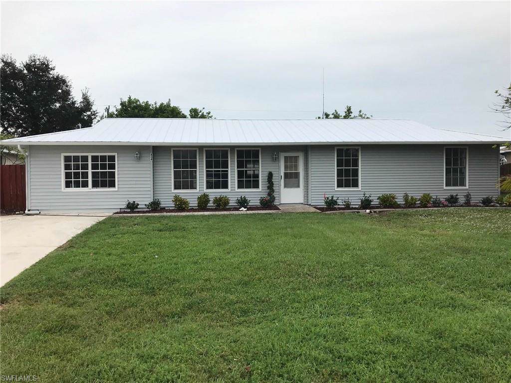 434 19th Ln - Photo 1