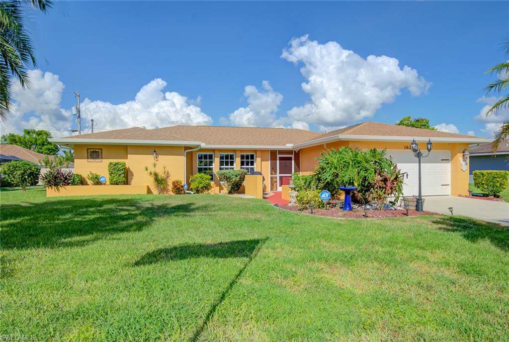 1626 Country Club Pky - Photo 1