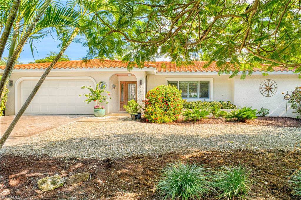 1056 South Yachtsman - Photo 1