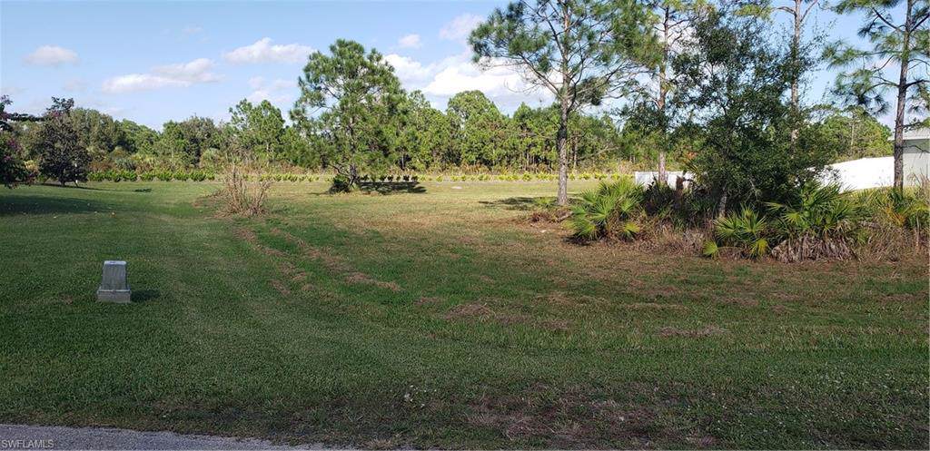8221 Hunters Glen Cir - Photo 1