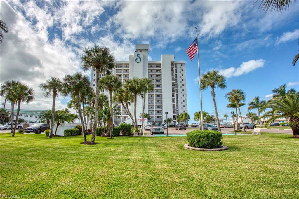 6400 Estero Blvd - Photo 1