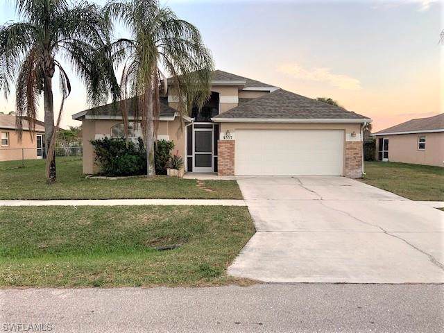 4557 Varsity Cir - Photo 1
