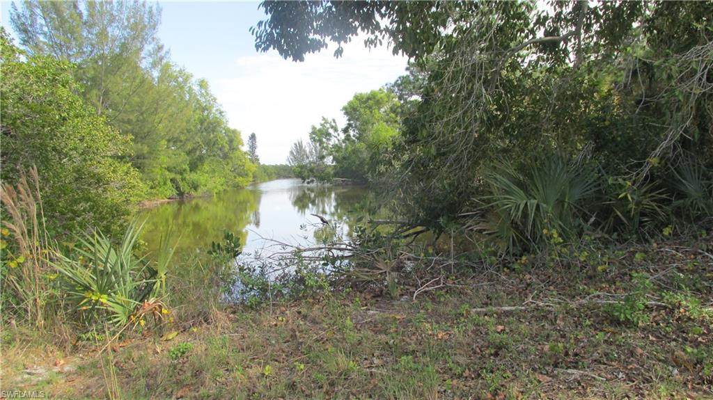 4200 Shellcrest Road - Photo 1
