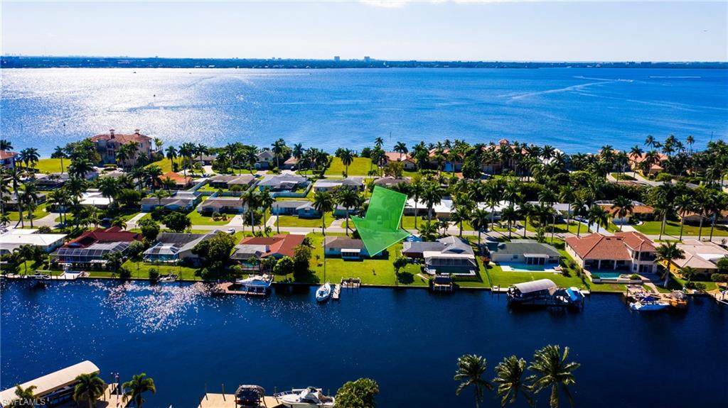 433 Bayshore Dr - Photo 1